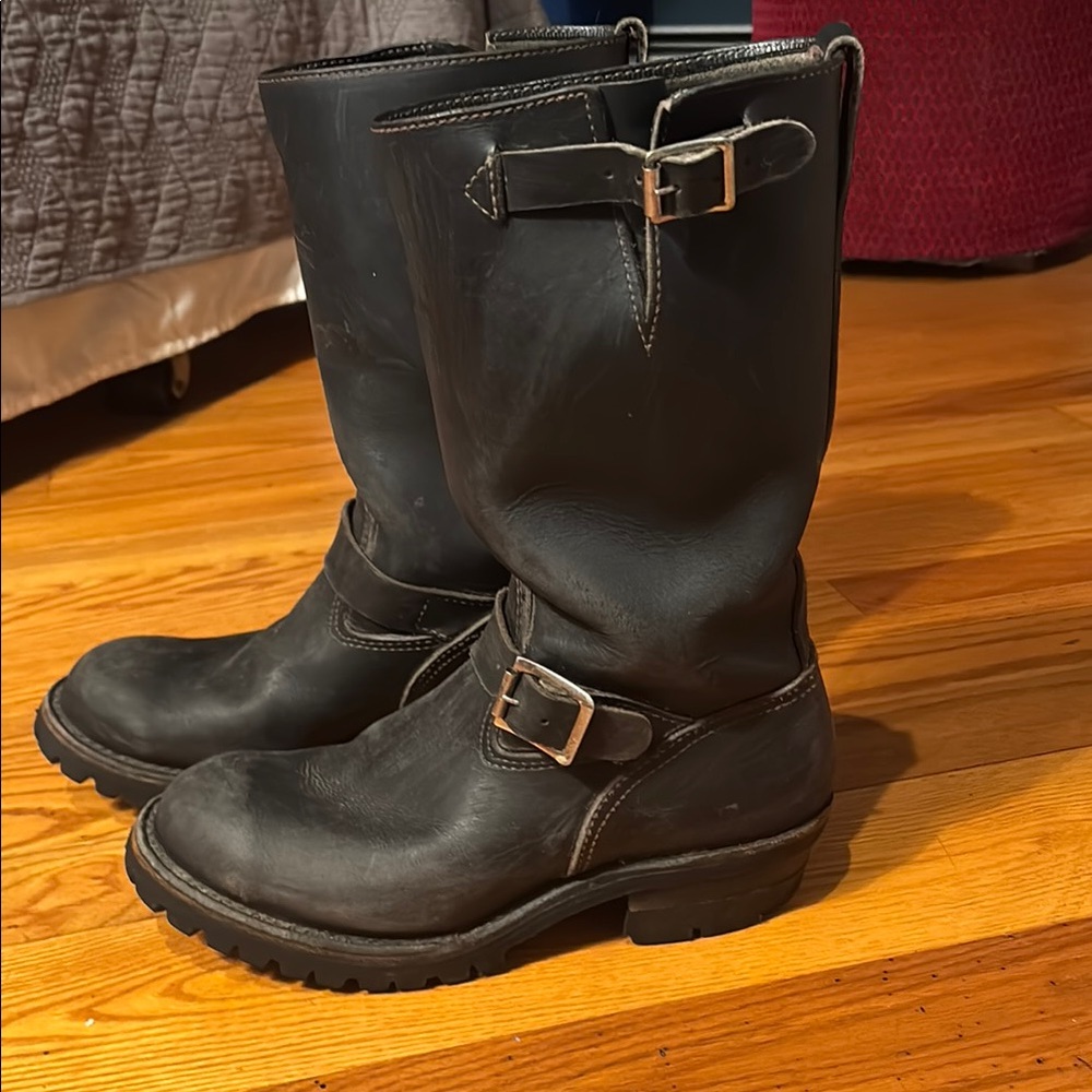 Vibram Black Boots Durable Rubber Sole Ankle-Height